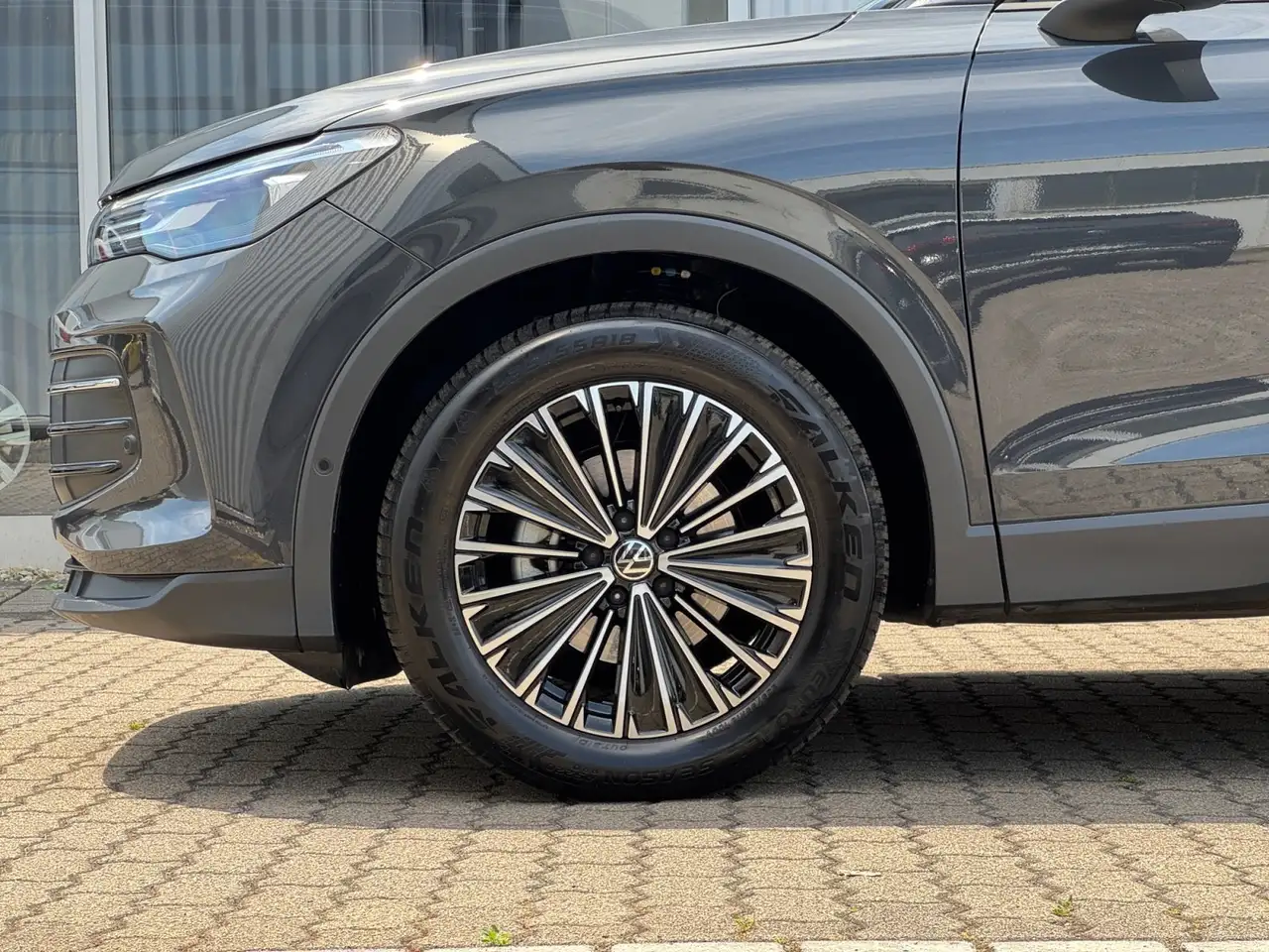 Volkswagen Tiguan III 1.5eTSI LIFE IQ.Drive 360,Kam.,PDC — Galerie du véhicule 9