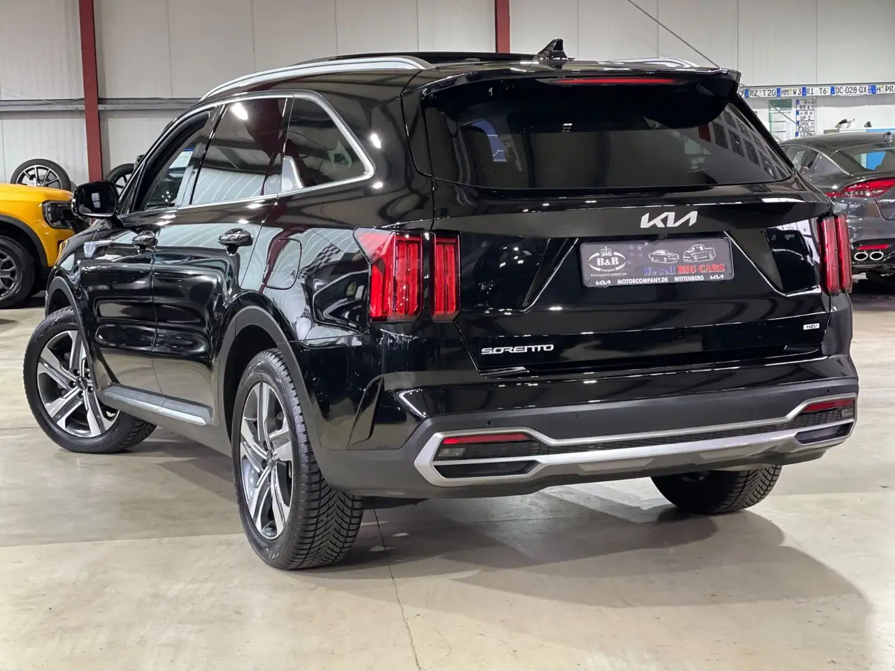 Kia Sorento Platinum 4WD 1.6 TGDI HYBRID+360°KAMERA+SHZ+LED — Galería del vehículo 15