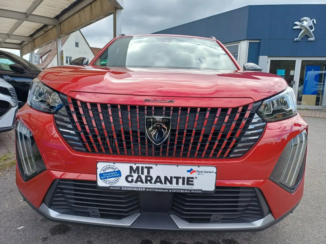 Peugeot 2008 PT 100 Allure, Kamera, Sitzheizung — معرض صور السيارة 5