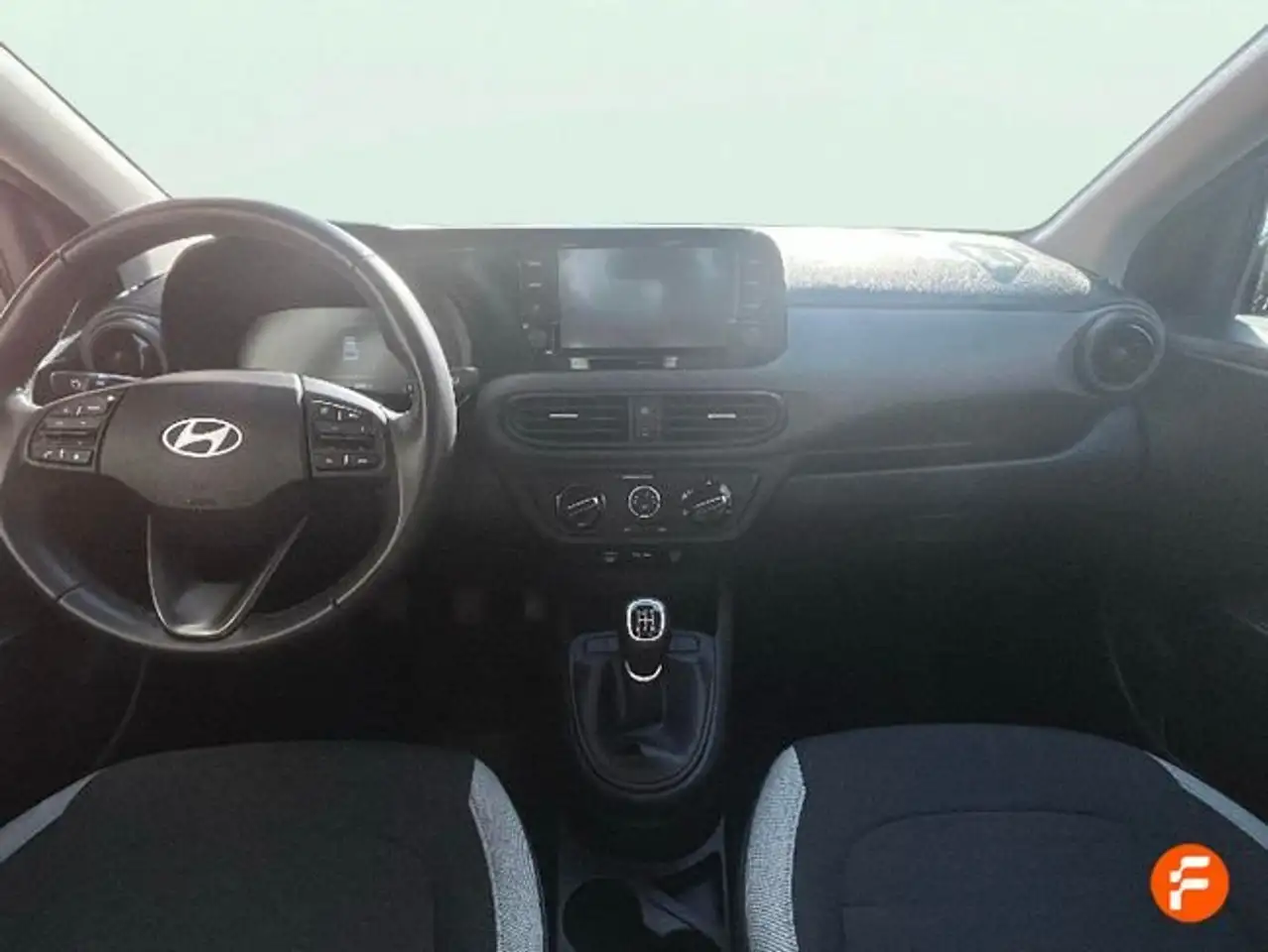 Hyundai i10 1.0 Essence — Vehicle gallery 7