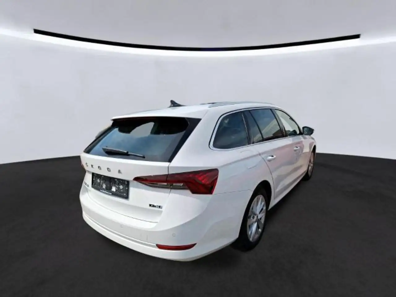 Skoda Octavia 1.5 TSI ACT e-TEC Selection Plus Navi*AH — Vehicle gallery 3