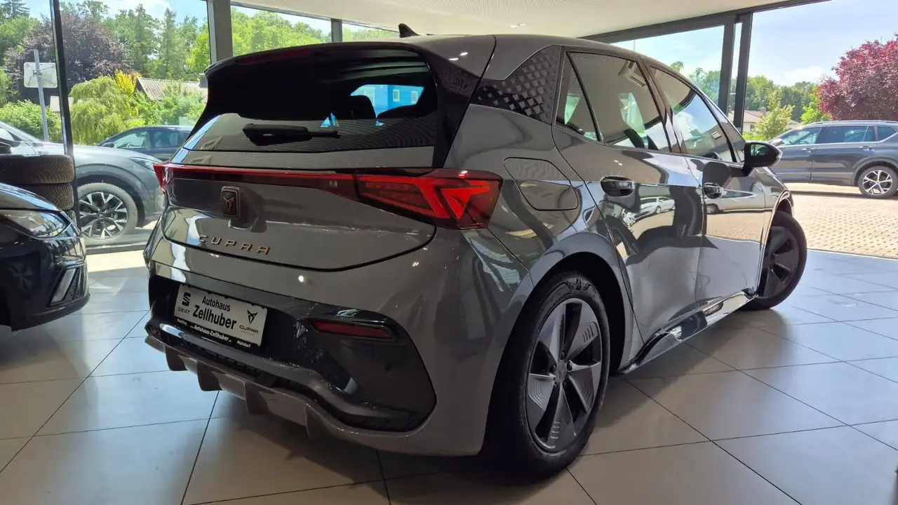 CUPRA Born 150kW/58kWh *Zertifikat*Kessy*Shz* — Galería del vehículo 4