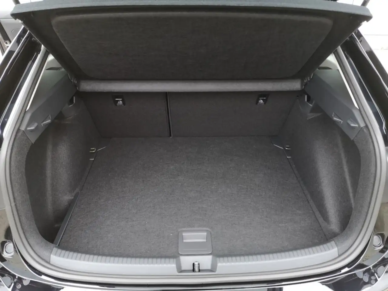 Volkswagen Taigo Life 1.0 TSI DSG*LED*Navi*Kamera*ACC* — Galería del vehículo 20