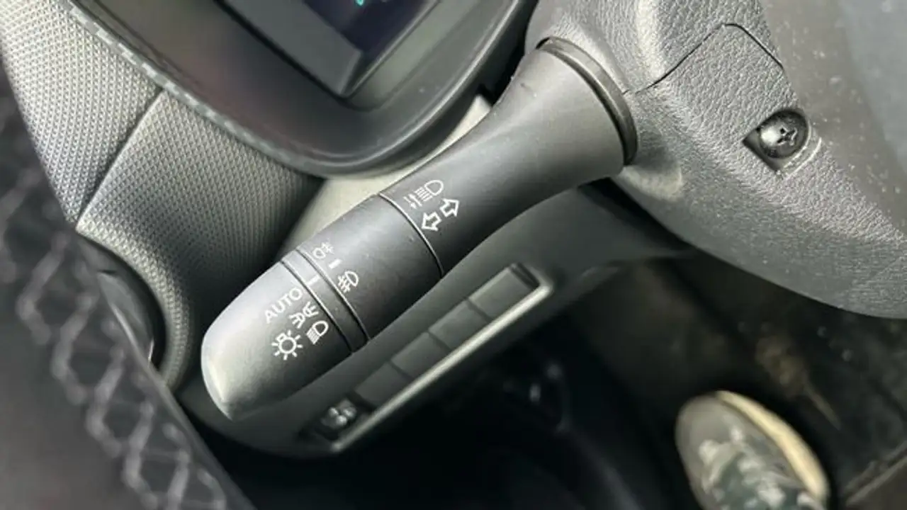 Nissan Juke 1.6 HYBRID HEV 105KW N-CONNECTA AUTO 143 5P — Galerie du véhicule 17