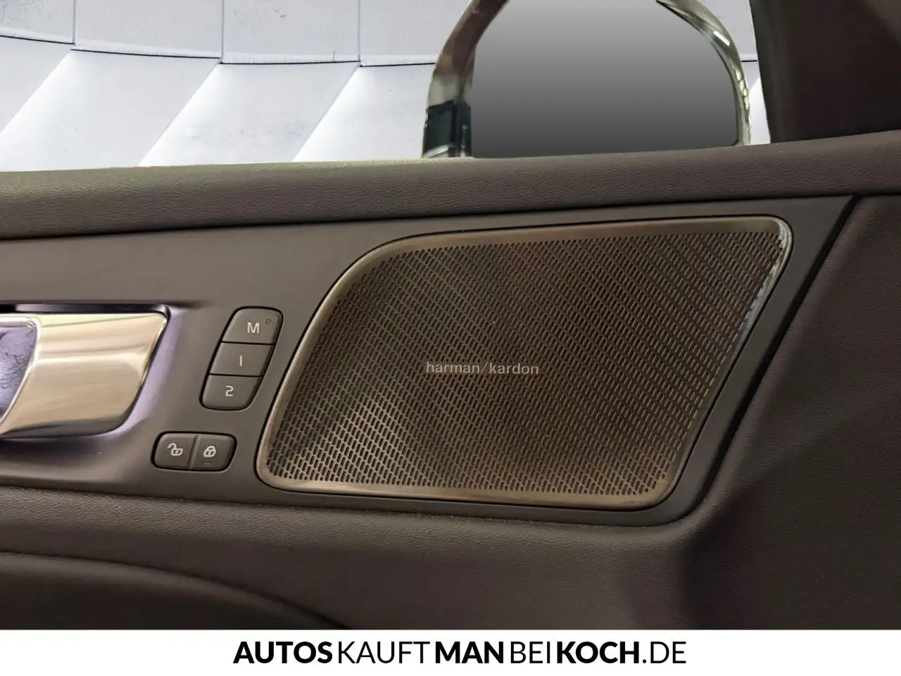 Volvo V60 B4 Plus Dark ACC BLIS PANO 360° H/K Notrad — Vehicle gallery 19
