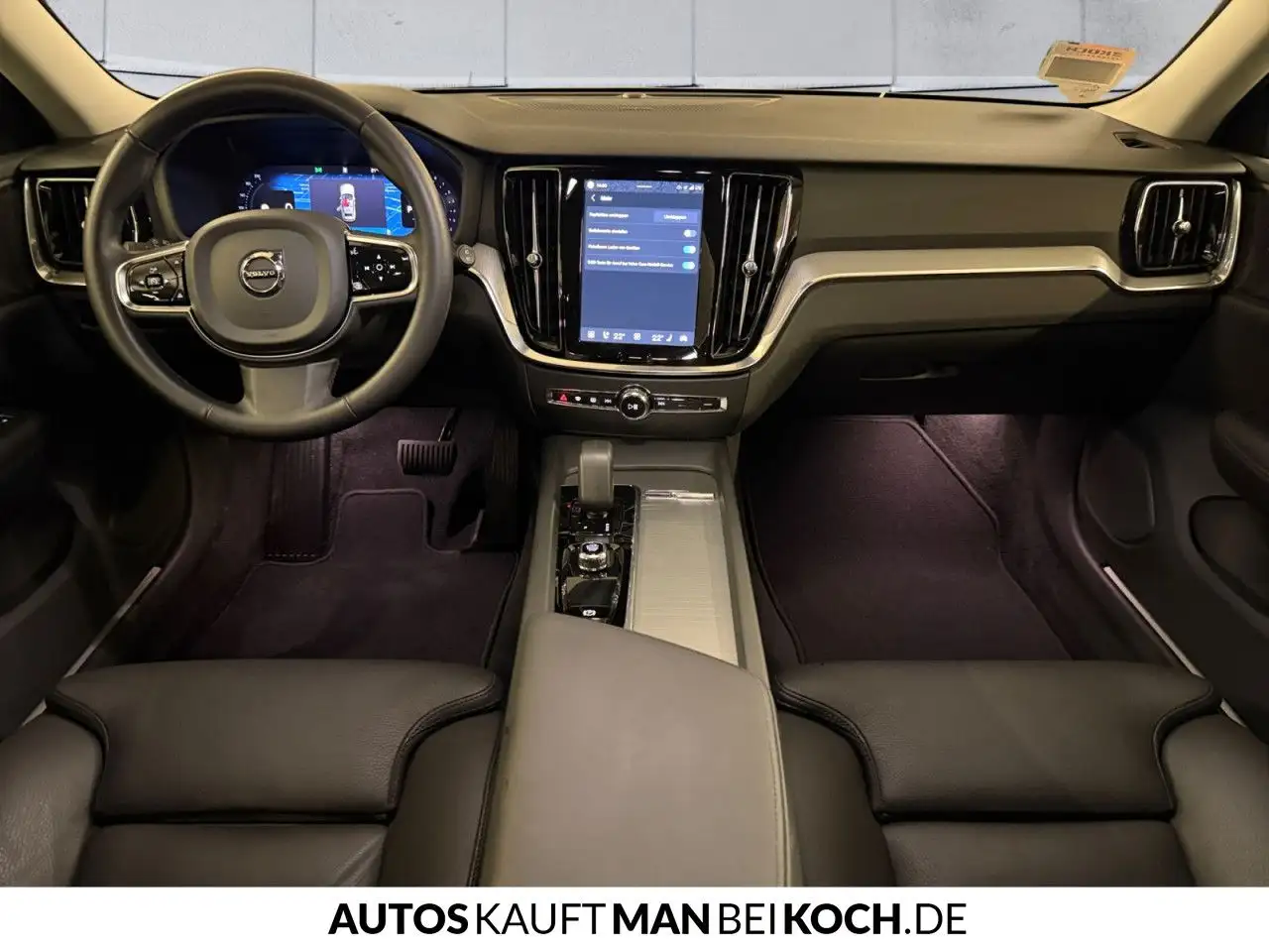 Volvo V60 B4 Plus Dark ACC BLIS PANO 360° H/K Notrad — Vehicle gallery 9