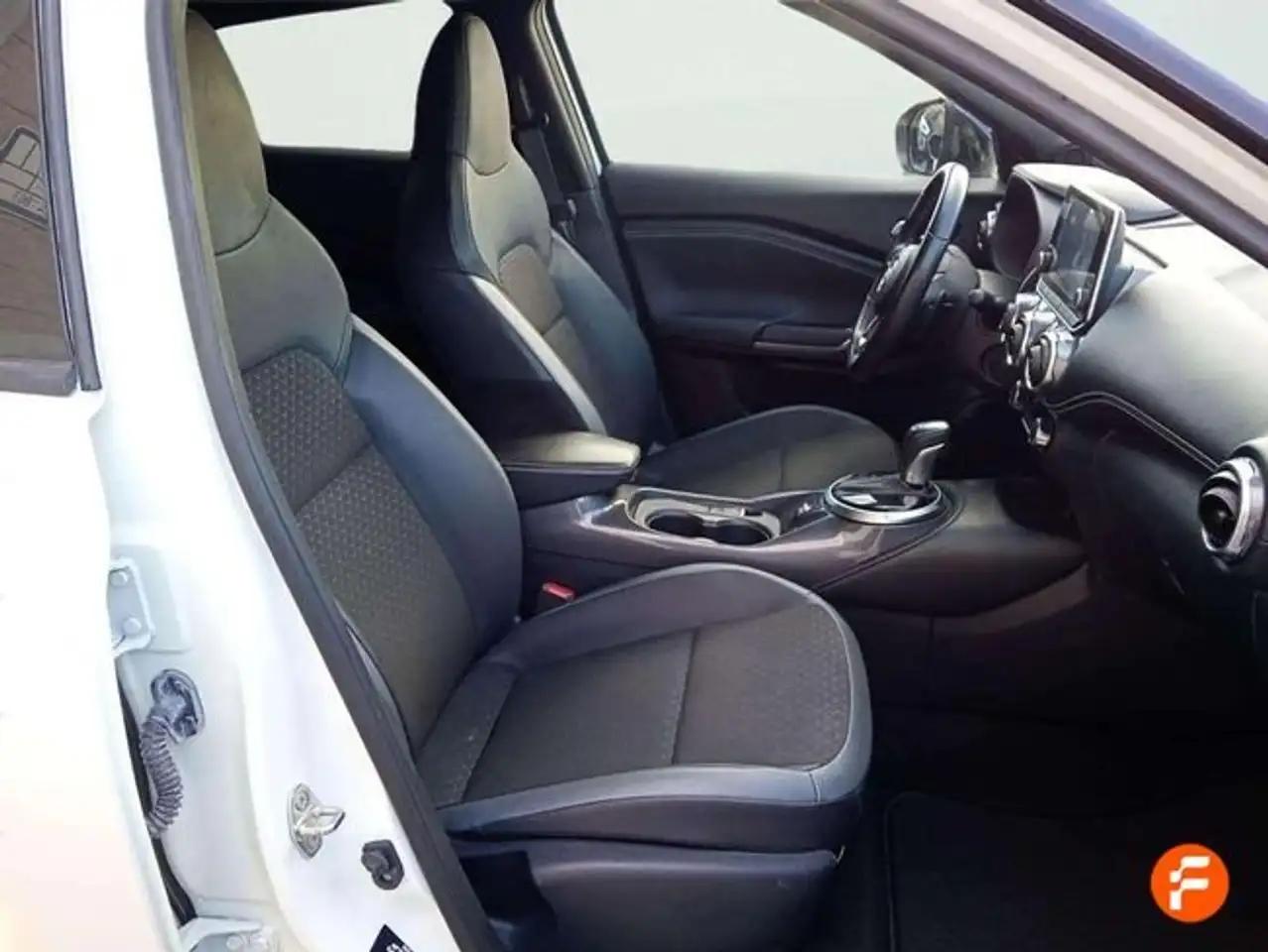 Nissan Juke DIG-T 84 kW (114 CV) DCT 7 Vel. Acenta — معرض صور السيارة 10