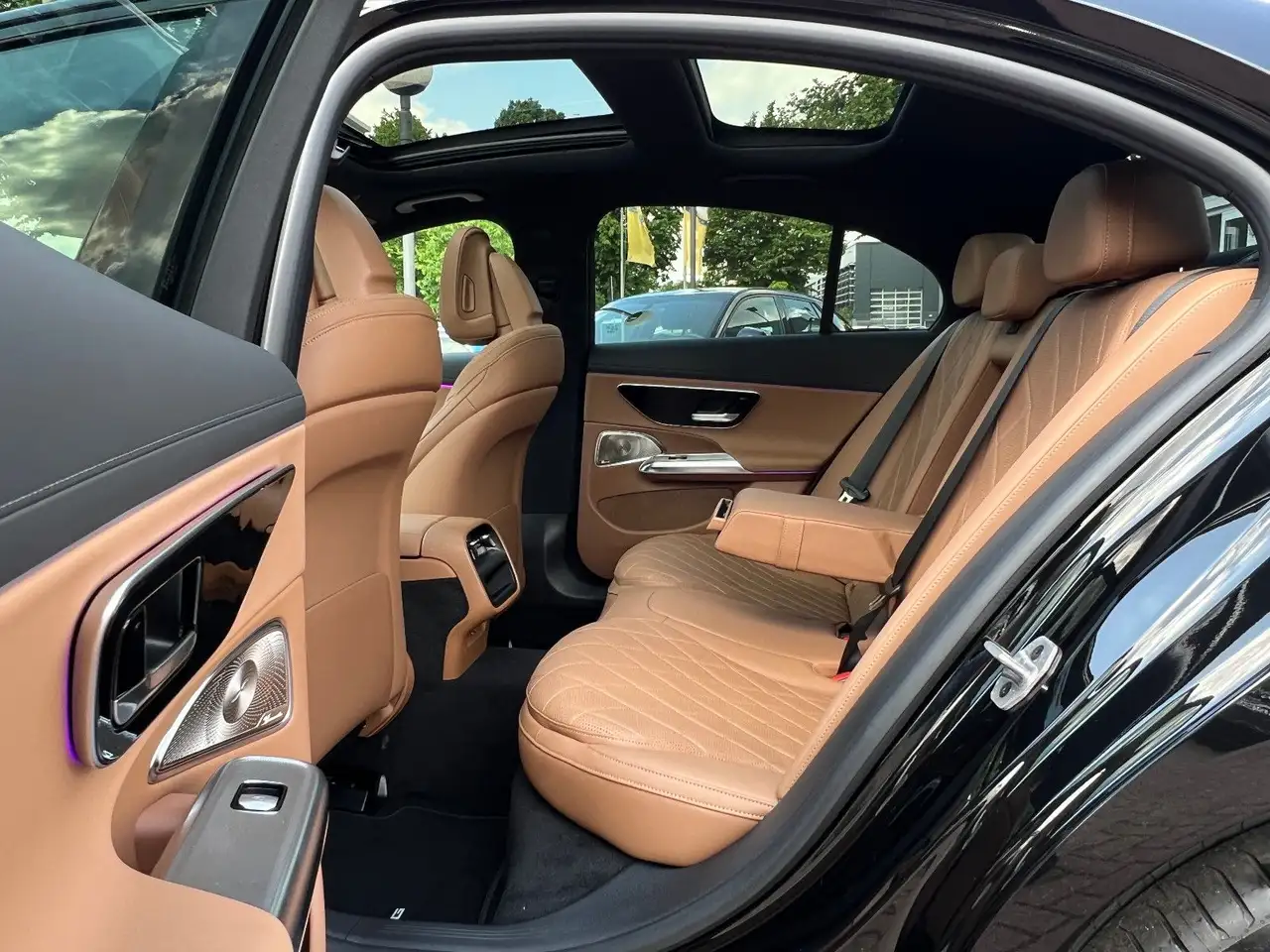 Mercedes-Benz E 200 AMG LINE PREMIUM PANO SUPERSCREEN NAPPA — Galerie du véhicule 12