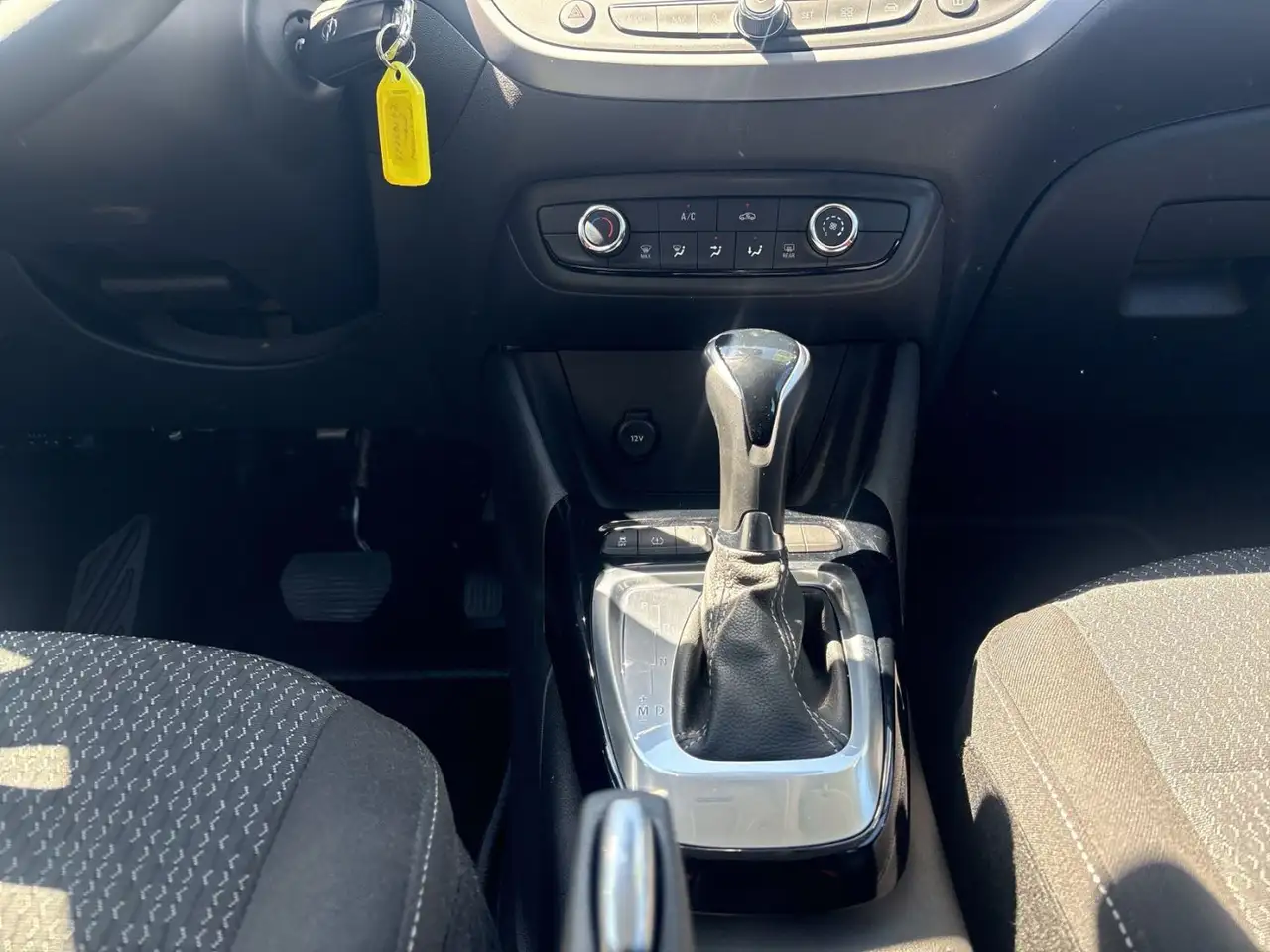 Opel Crossland 1.2 Turbo ENJOY LED+Navi+Klima+ — معرض صور السيارة 19