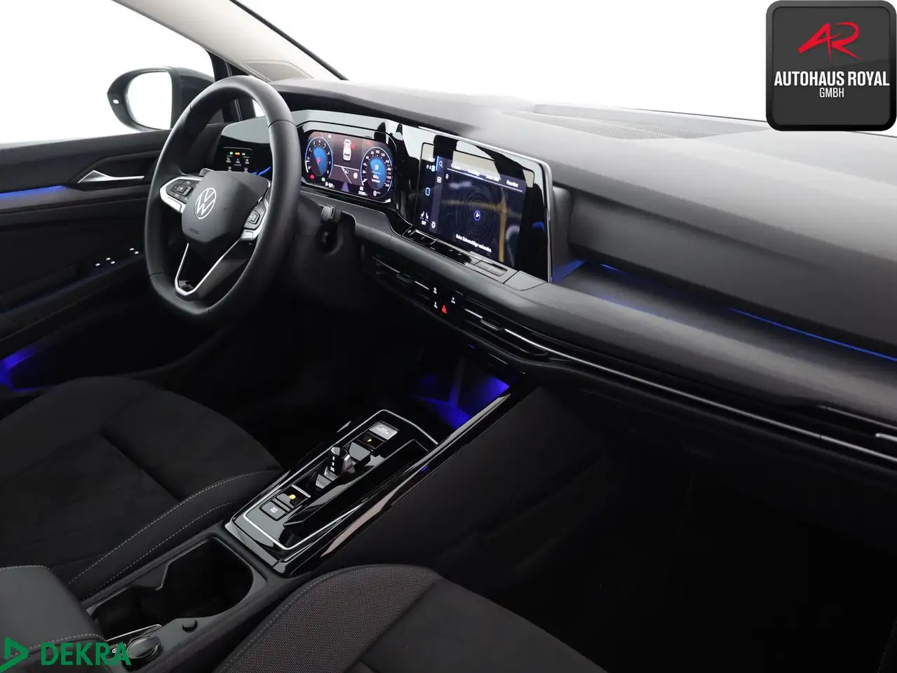 Volkswagen Golf VIII 1.5 eTSI STYLE MASSAGE,MEMORY,ACC,1.HD — Galerie du véhicule 10