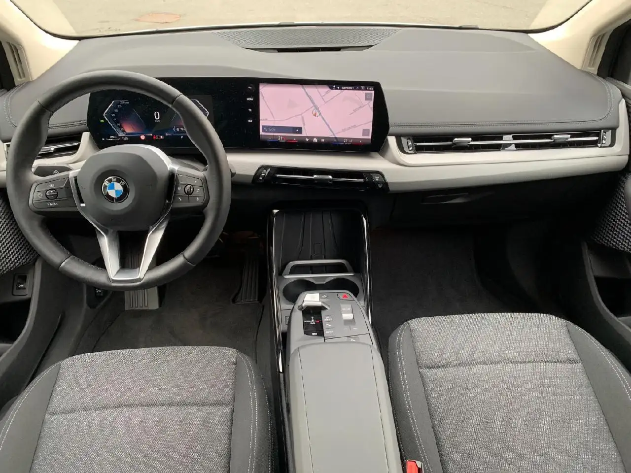 BMW 216 i Active Tourer — Vehicle gallery 11