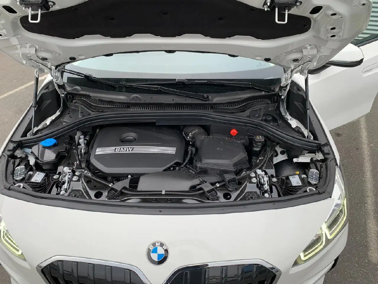 BMW 216 i Active Tourer — Vehicle gallery 14