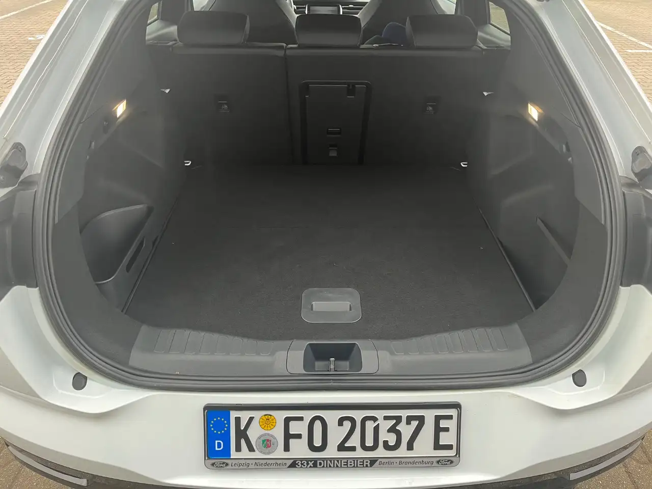 Ford Capri Premium Ext.Range 79kWh AWD+360°Kamera — Vehicle gallery 16