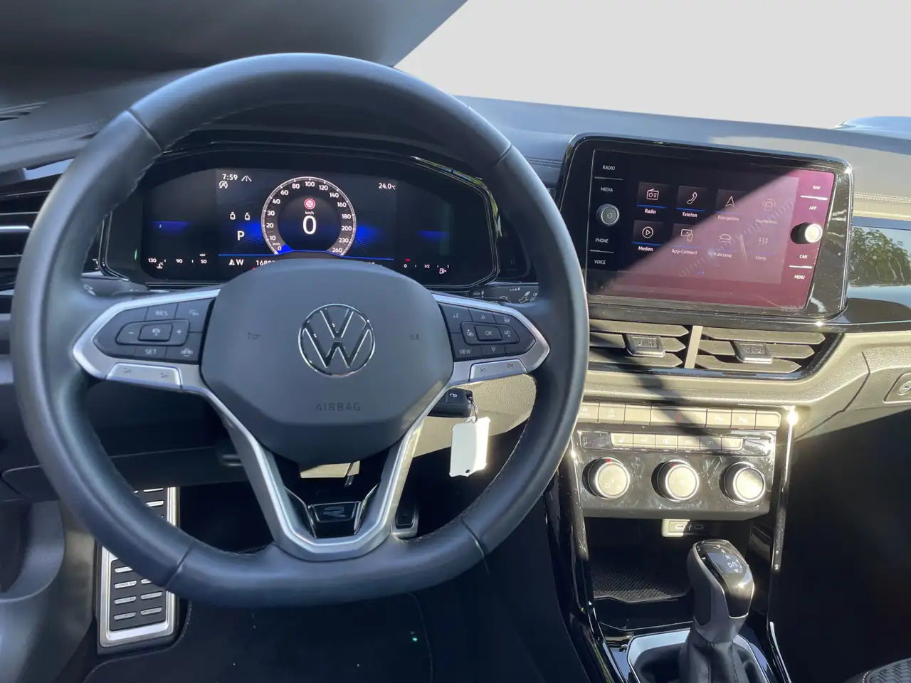 Volkswagen T-Roc R-Line "Black Style" 1.5TSI DSG — Galería del vehículo 8