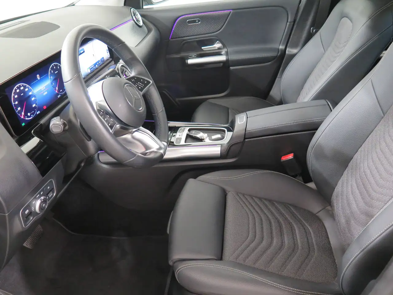 Mercedes-Benz GLA 220 GLA 220 4Matic Edition Progressive Line, Matrix — معرض صور السيارة 8