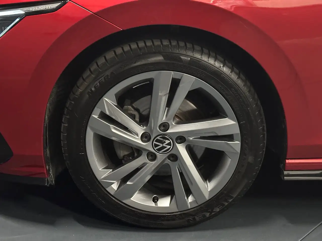 Volkswagen Golf Lim. 1.5 eTSI R-Line *HeadUp*Harman/Kardon*KAMERA* — Galerie du véhicule 9