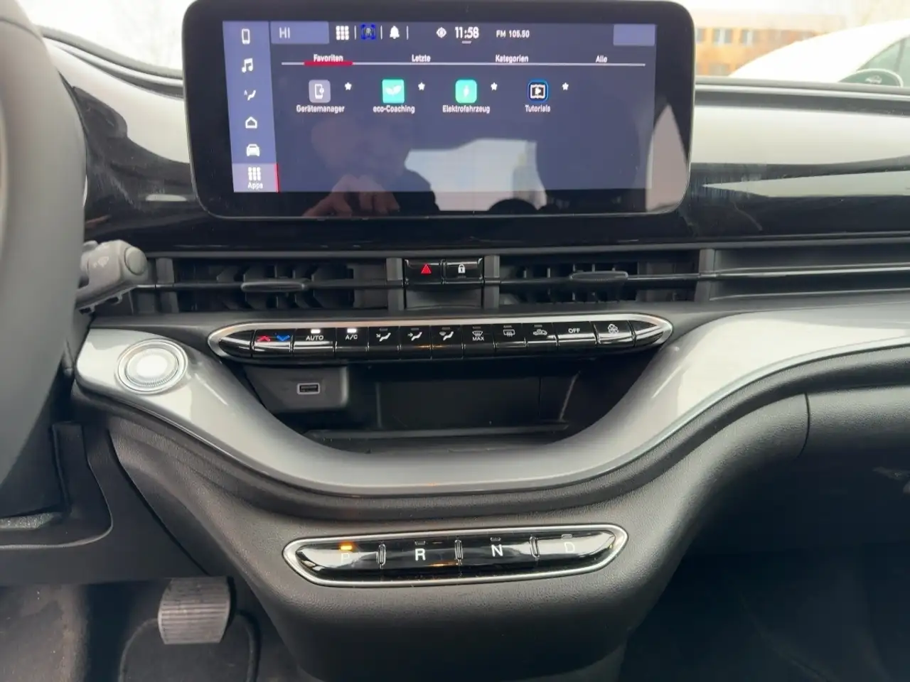 Fiat 500e Automatik, CarPlay — معرض صور السيارة 14