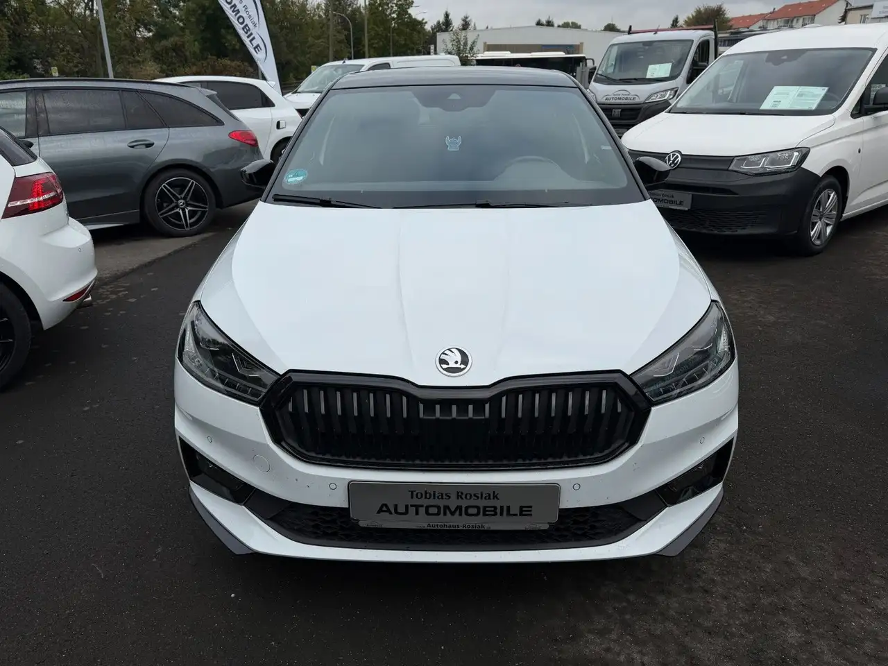 Skoda Fabia Monte Carlo *LED*RFK*SHZ*PANO*DSG* — Vehicle gallery 3