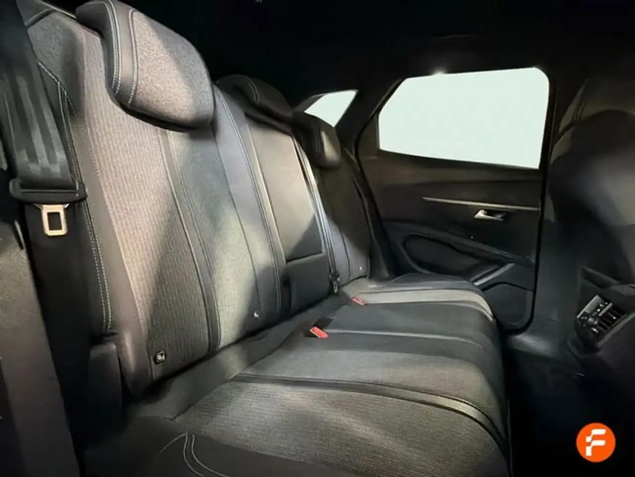Peugeot 3008 1.2 PureTech 96KW (130CV) S&S GT — معرض صور السيارة 19