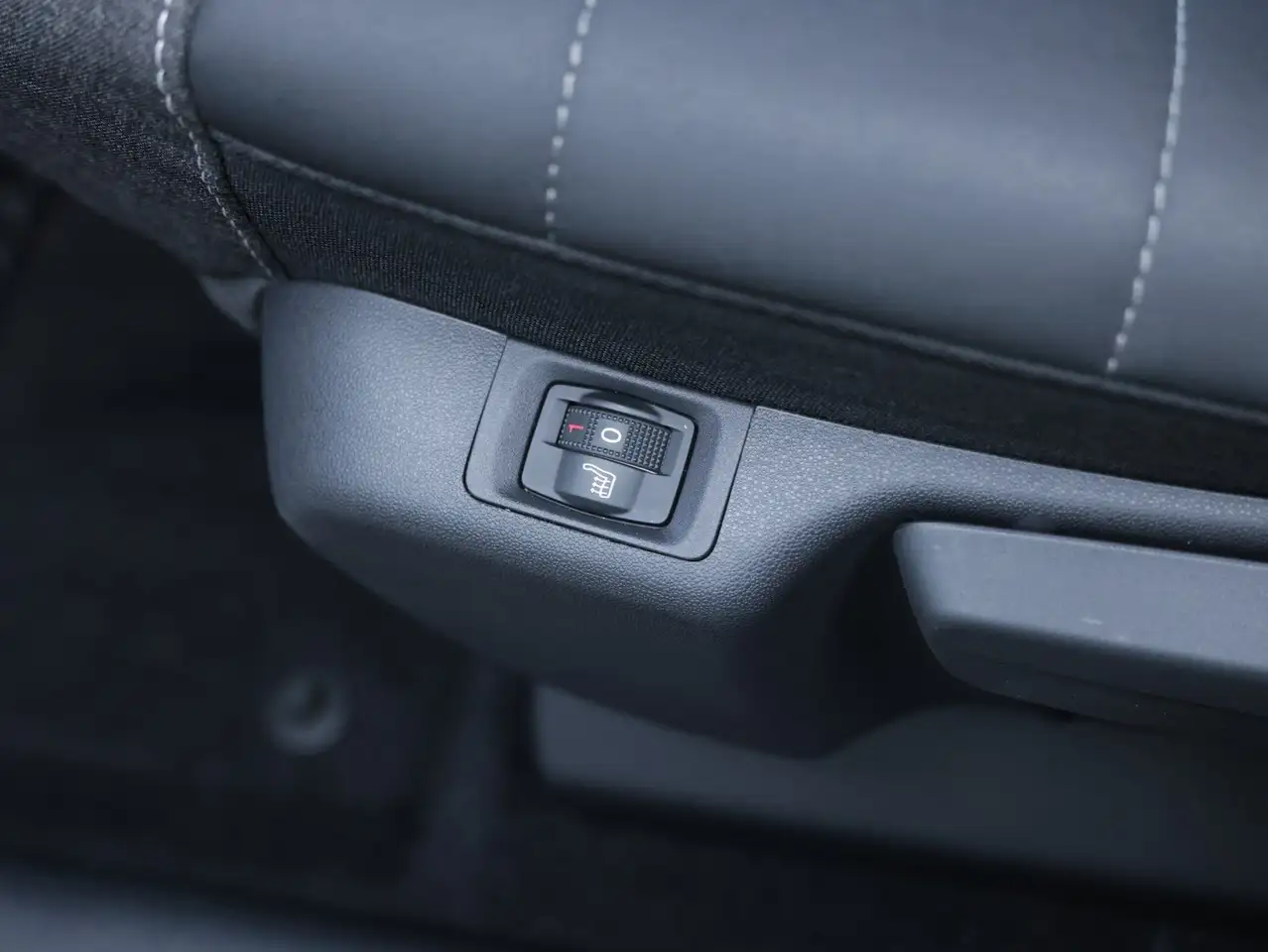 Citroen C3 Aircross 1,2 Ltr - PureTech / MAX / 131 PS / Kam. / Navi — معرض صور السيارة 8