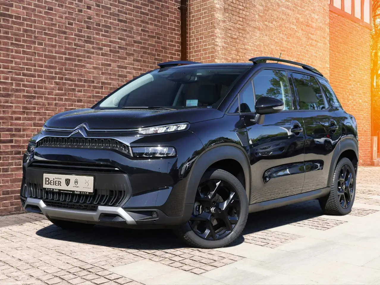 Citroen C3 Aircross 1,2 Ltr - PureTech / MAX / 131 PS / Kam. / Navi — معرض صور السيارة 2