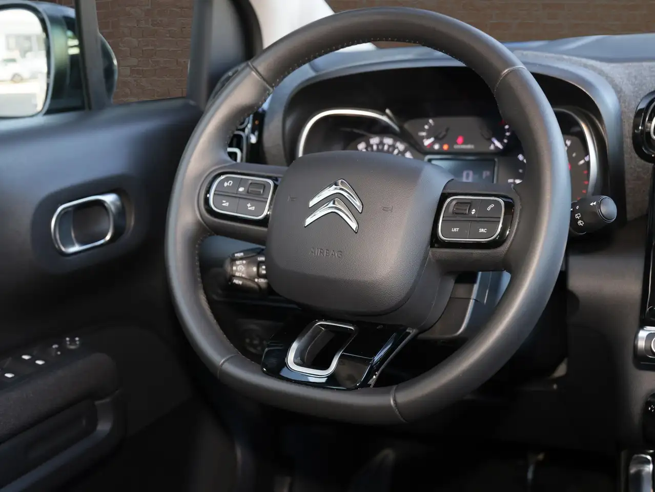 Citroen C3 Aircross 1,2 Ltr - PureTech / MAX / 131 PS / Kam. / Navi — معرض صور السيارة 13