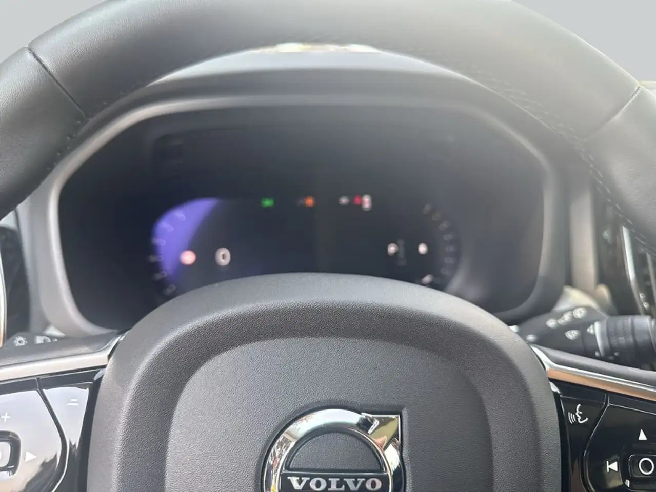 Volvo XC60 XC60 B4 B Plus Dark,360° Surround View,Pano — Galerie du véhicule 17