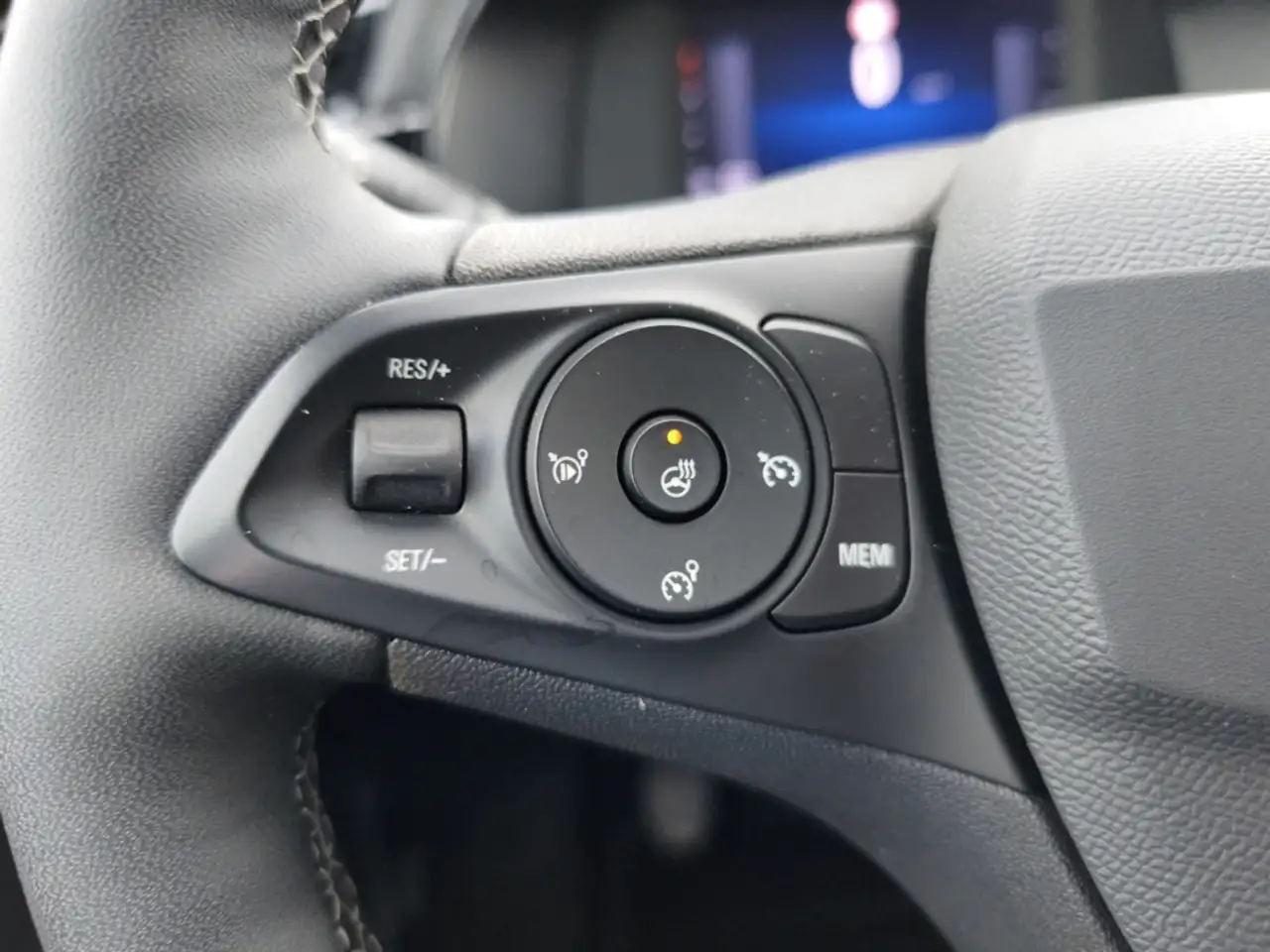Opel Corsa 1.2 +Klima+Sitzhzg.+Lenkradhzg.+CarPlay+Kamera — Galería del vehículo 14