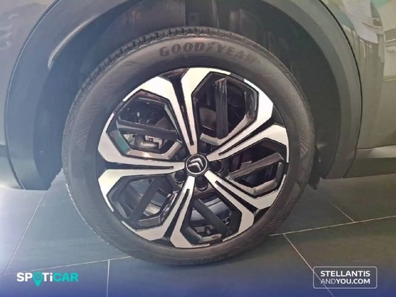Citroen C5 X Hybrid Shine EAT8 225 — Vehicle gallery 11