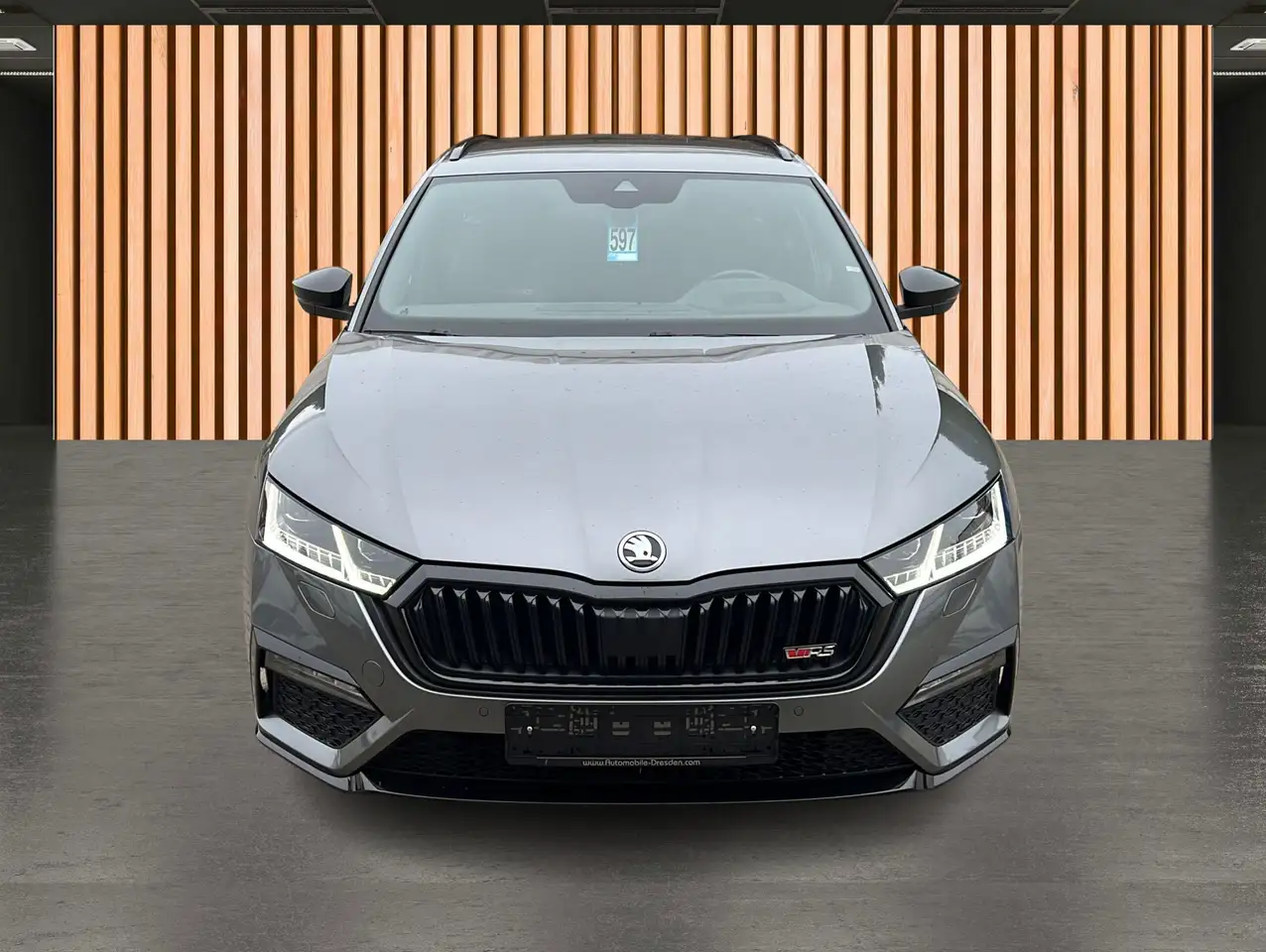Skoda Octavia 2.0 TSI DSG RS*Navi+*HeadUp*ACC*DAB*KeyG — Galería del vehículo 26
