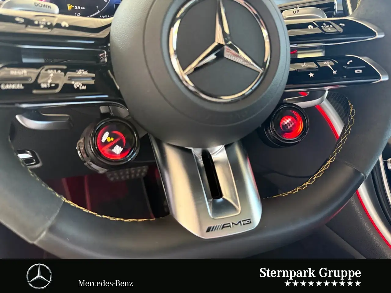 Mercedes-Benz C 63 AMG C 63 S E PERFORMANCE +HuD+Aero+Pano+Carbon+360°+ — Galería del vehículo 22