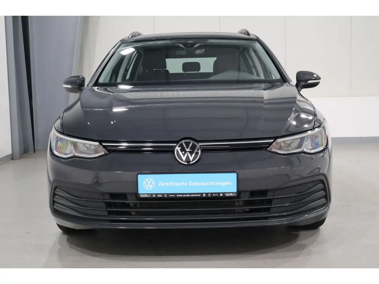 Volkswagen Golf VIII Variant Life eTSI Klima*SH*LED — معرض صور السيارة 2