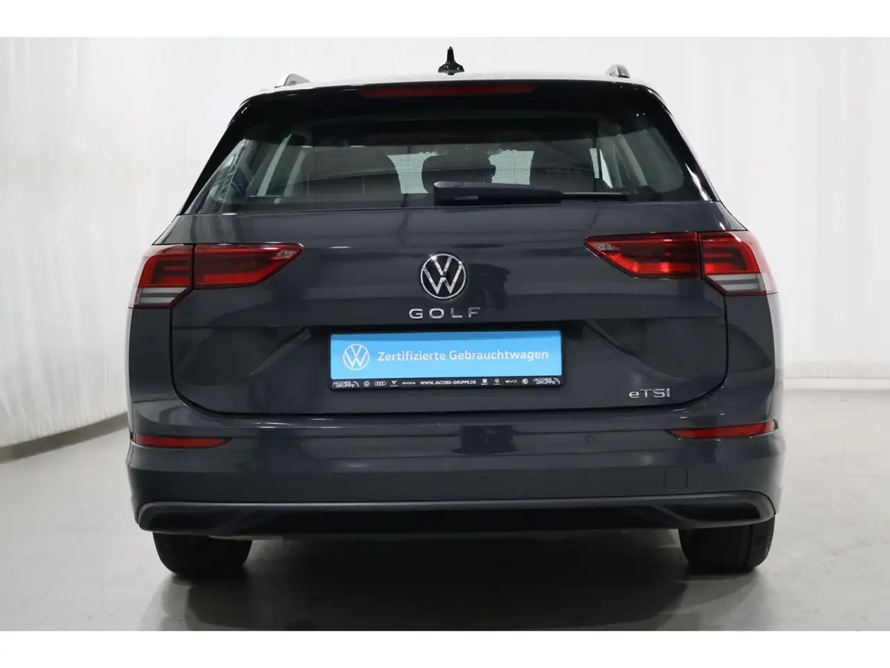 Volkswagen Golf VIII Variant Life eTSI Klima*SH*LED — معرض صور السيارة 5