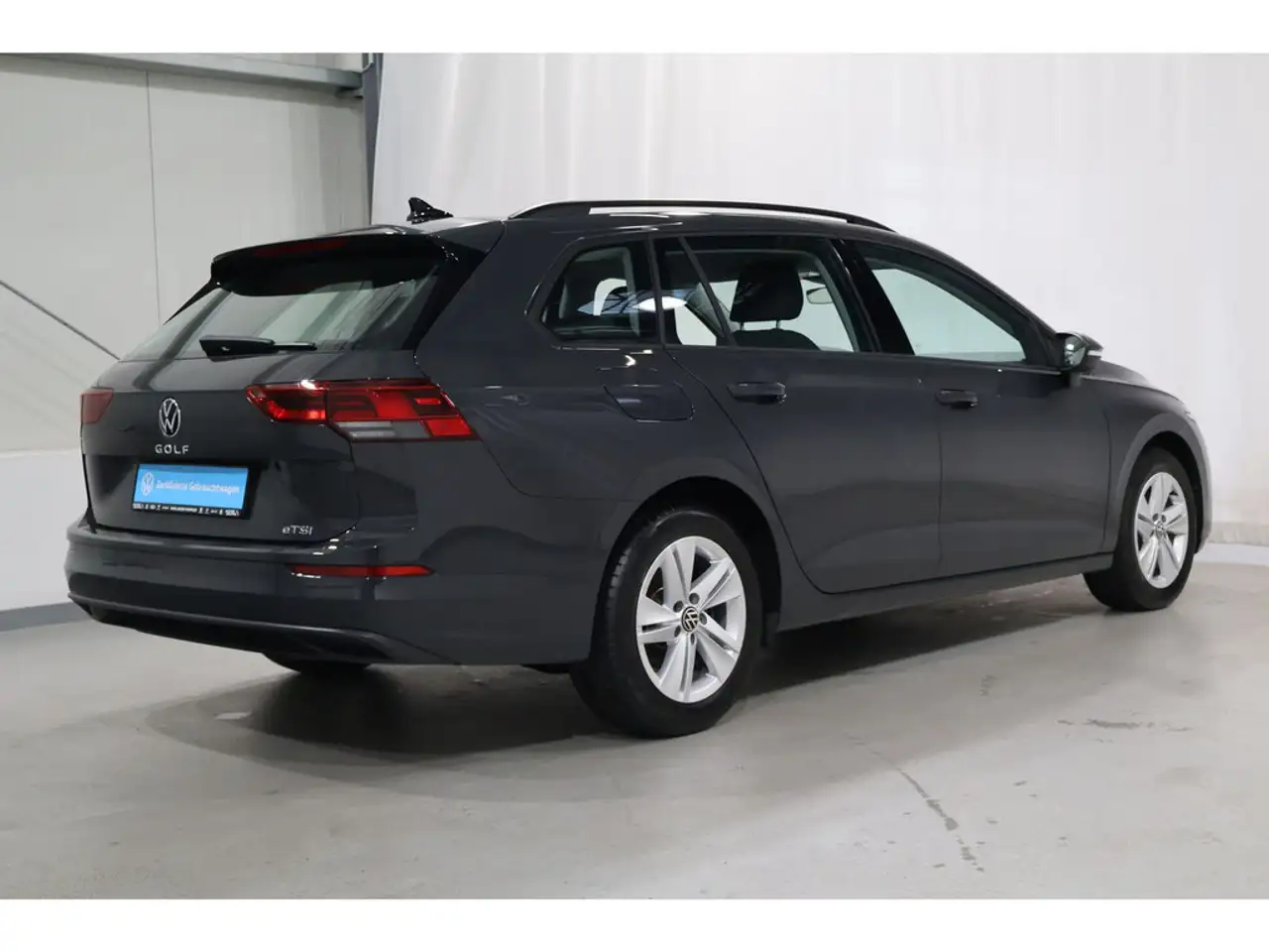 Volkswagen Golf VIII Variant Life eTSI Klima*SH*LED — معرض صور السيارة 3