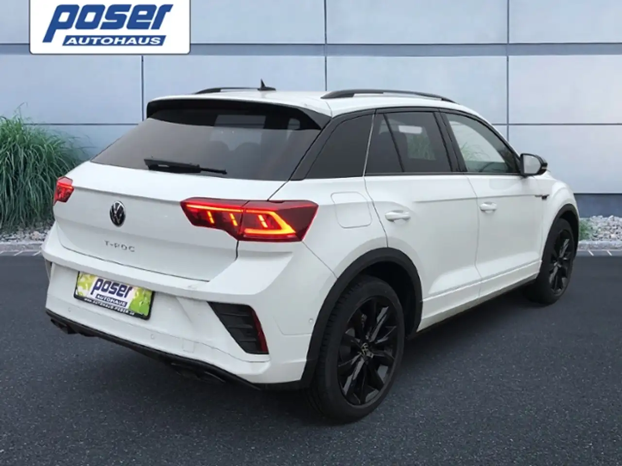 Volkswagen T-Roc R-Line KLIMA LED NAVI ALU — Vehicle gallery 4