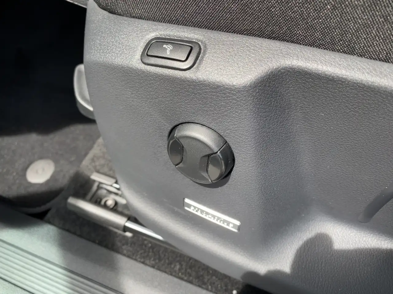 Volkswagen Touran Comfortline 7 Sitze*ACC*DSG*SpurH+SpurW* — Galería del vehículo 8
