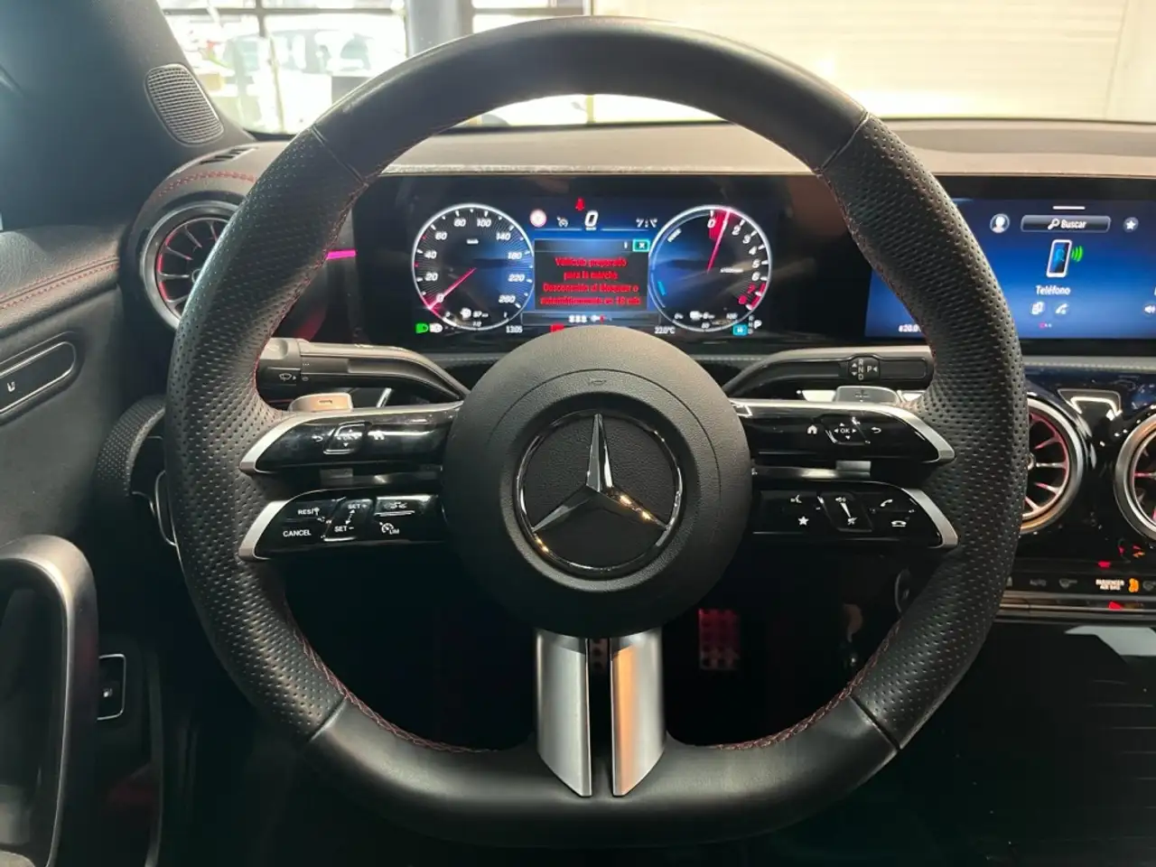 Mercedes-Benz CLA 250 250e 8G-DCT — Vehicle gallery 15