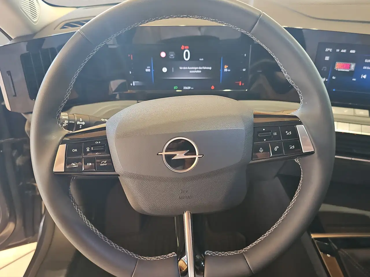 Opel Astra L Sports Tourer 1.2 LED+SHZ+Lenkrad Heiz — معرض صور السيارة 9