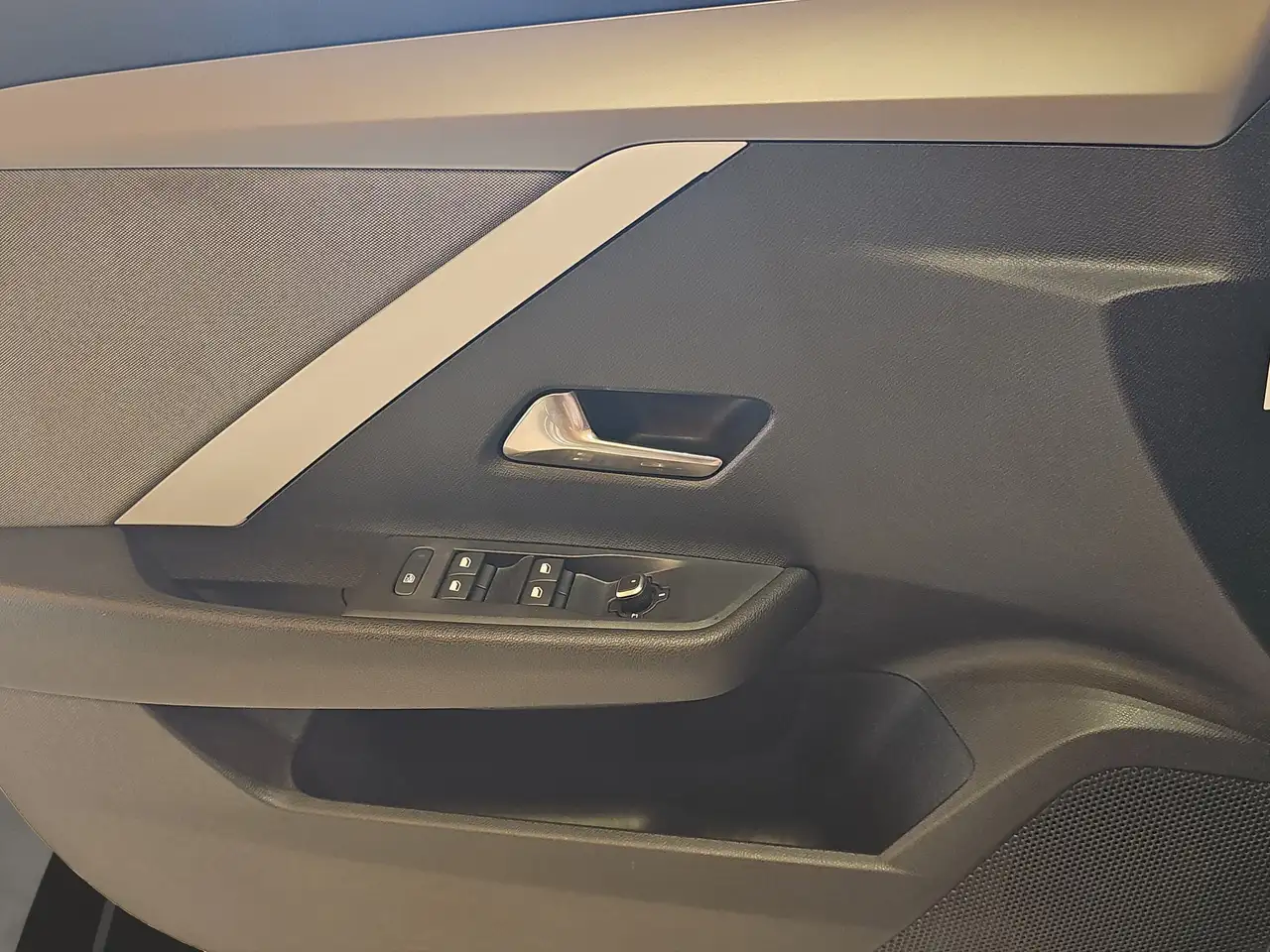 Opel Astra L Sports Tourer 1.2 LED+SHZ+Lenkrad Heiz — معرض صور السيارة 10