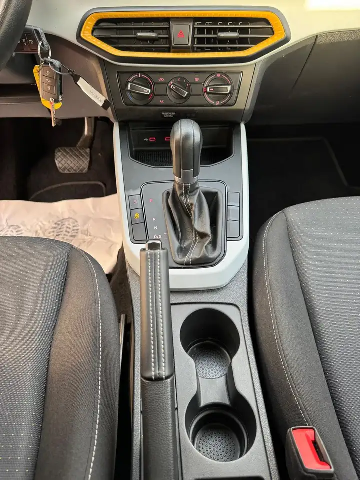 SEAT Arona 1.0 TSI *DSG*STYLE*PDCHI*DAB*TEMPOMAT*FRON — Vehicle gallery 19