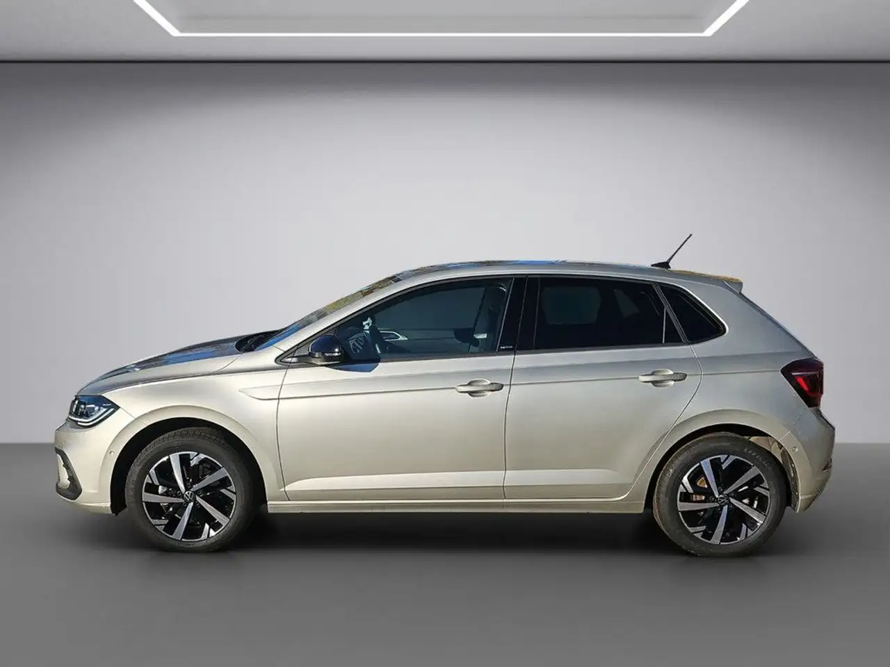 Volkswagen Polo 1.0TSI DSG Move — Vehicle gallery 3