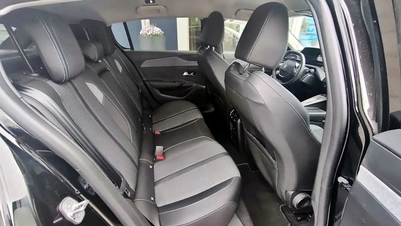 Peugeot 308 308 PureTech 130 EAT8 Allure Sitzheizung, Abstands — Galería del vehículo 11