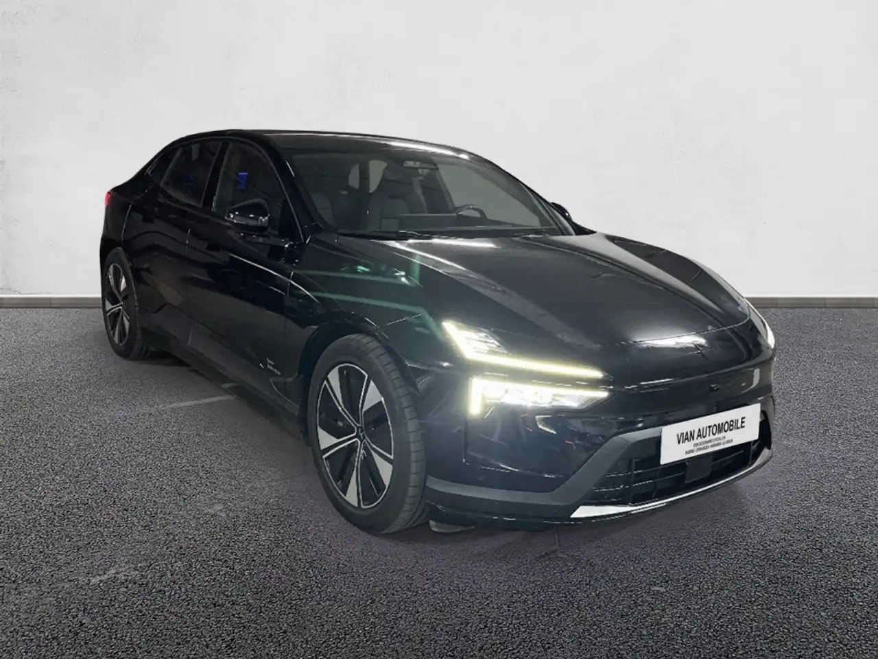 Polestar 4 Single Motor Long Range — Vehicle gallery 3