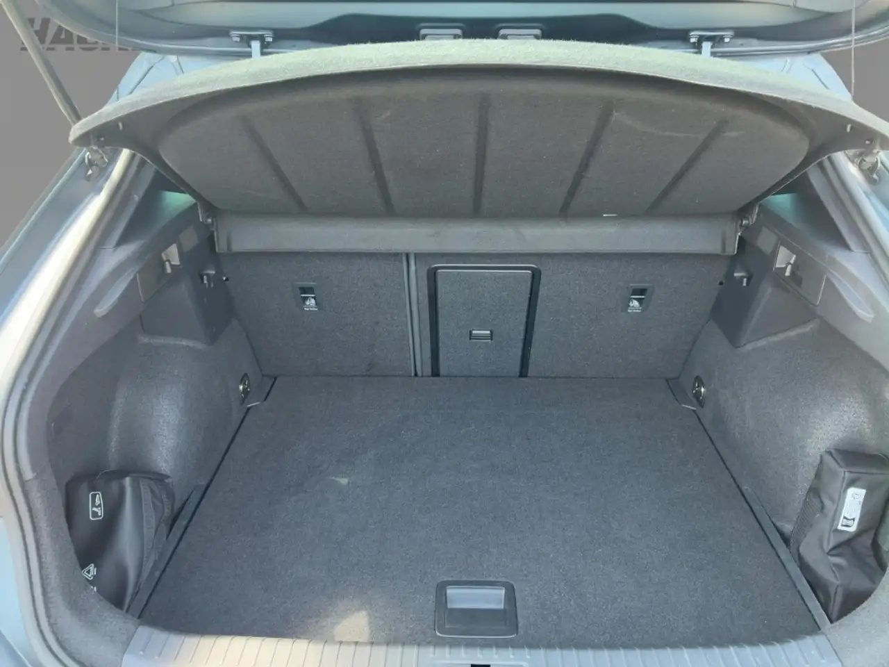 CUPRA Formentor VZ 4Drive 2.0 TSI DSG Sportpaket AD Navi Digitales — معرض صور السيارة 5