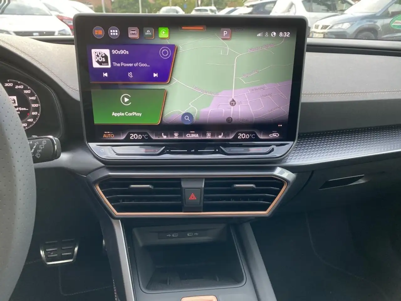 CUPRA Leon 1.5 eTSI DSG Sportstourer - Sennheiser - — معرض صور السيارة 11