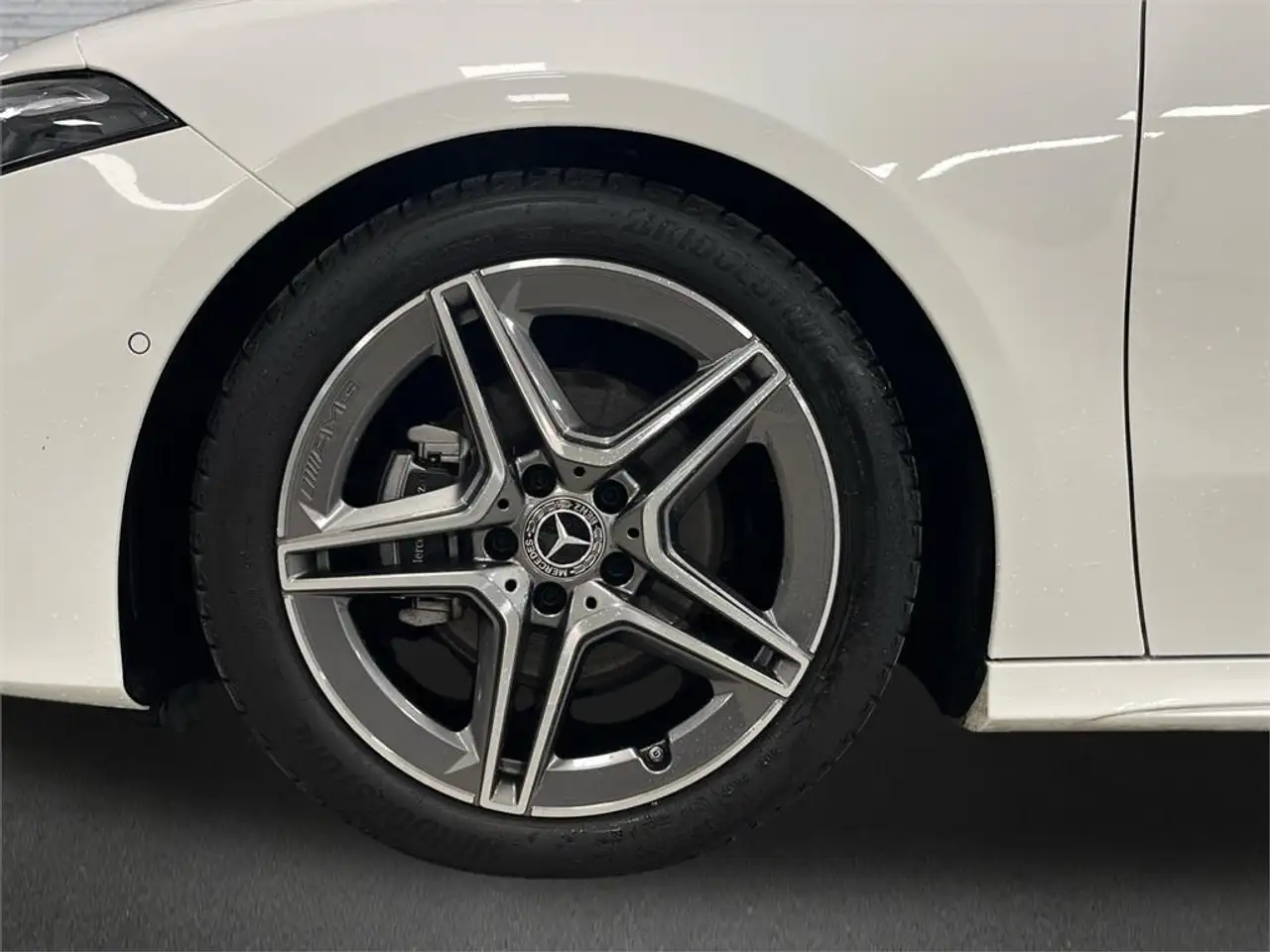 Mercedes-Benz A 200 d — Galería del vehículo 12