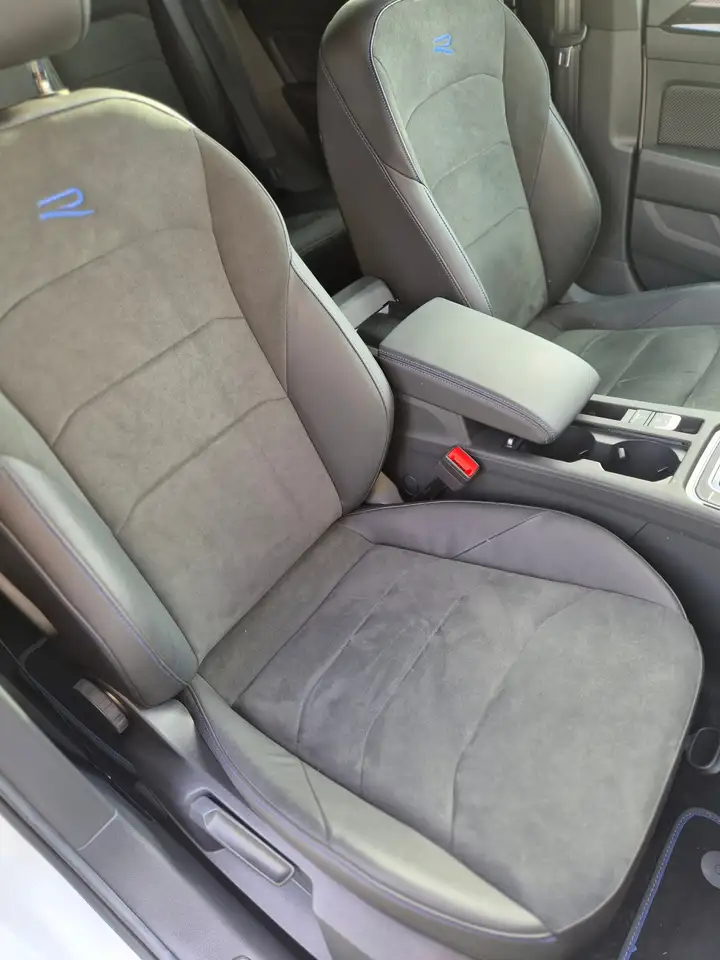 Volkswagen Arteon R 4Motion NAV MATRIX APPLINK PDC APA AHK WINTER — Vehicle gallery 10