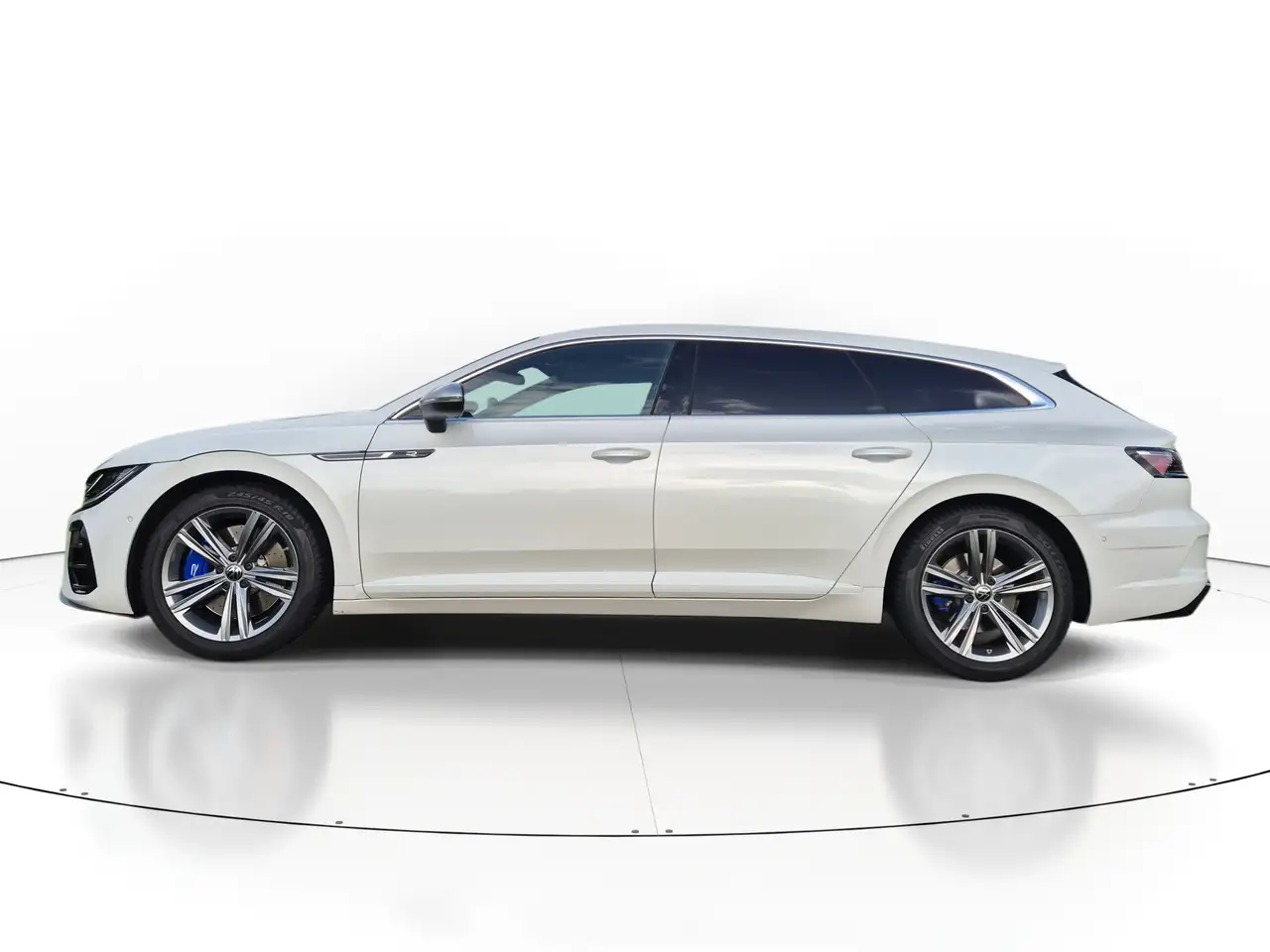 Volkswagen Arteon R 4Motion NAV MATRIX APPLINK PDC APA AHK WINTER — Vehicle gallery 6