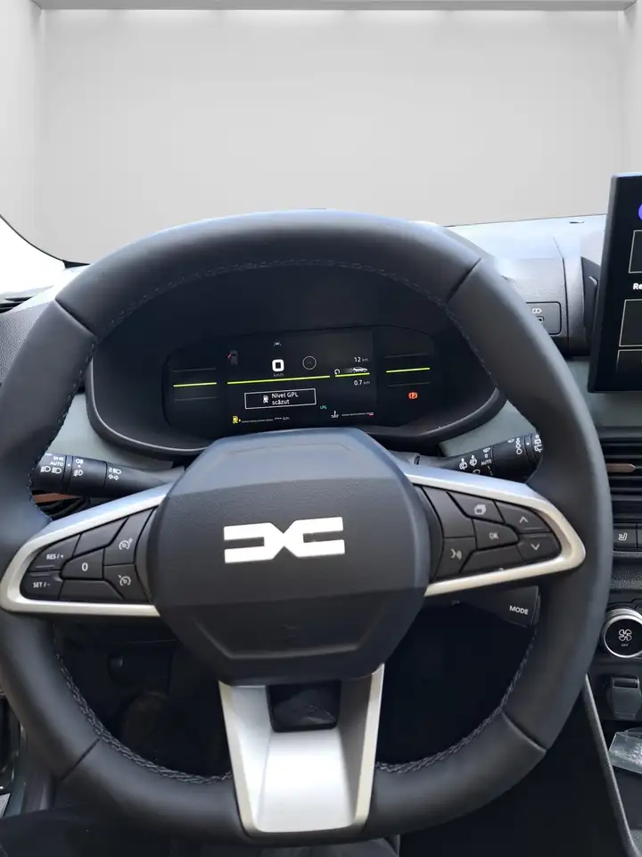 Dacia Sandero Stepway TCe 110 Extreme Plus — معرض صور السيارة 8