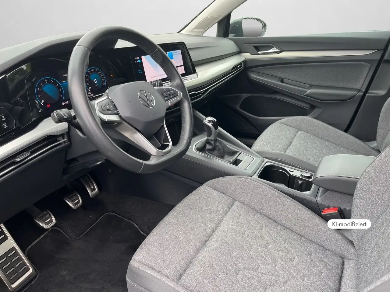 Volkswagen Golf VIII 1.0 TSI *Move* SHZ PDC beheizb. Lenkra — معرض صور السيارة 14